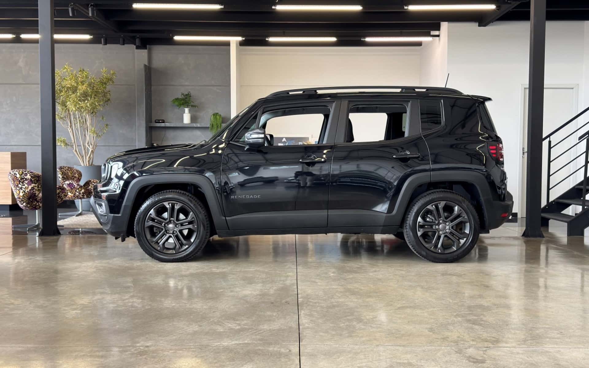 Jeep Renegade Longitude T270 Pack Night Eagle 2025 – foto 3
