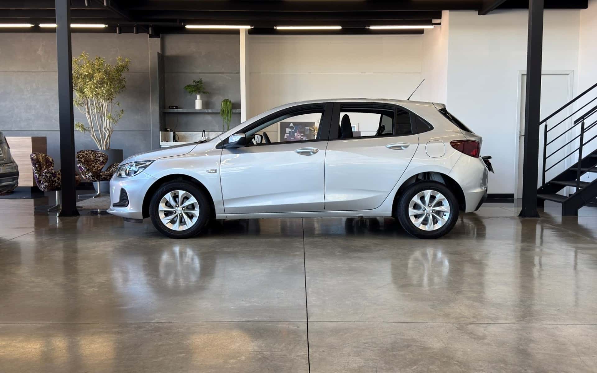 Chevrolet Onix LT2 Manual 2023 – foto 2