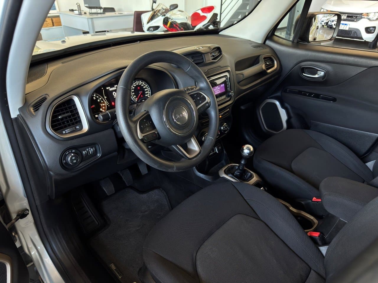 JEEP RENEGADE SPORT 1.8 MANUAL 2016 – foto 6