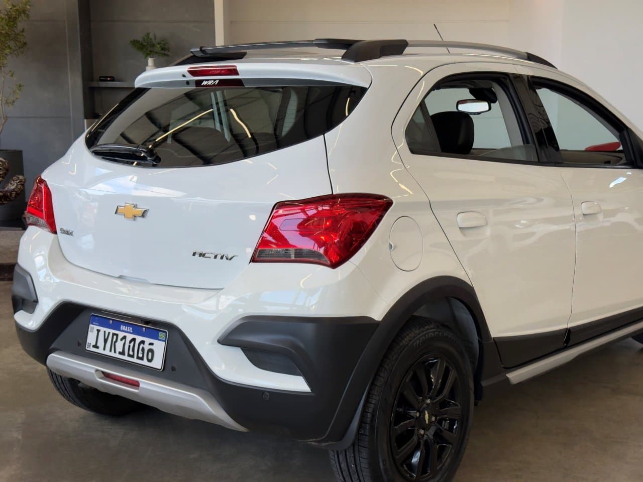 CHEVROLET ONIX 1.4 MANUAL ACTIVE 2019 – foto 2