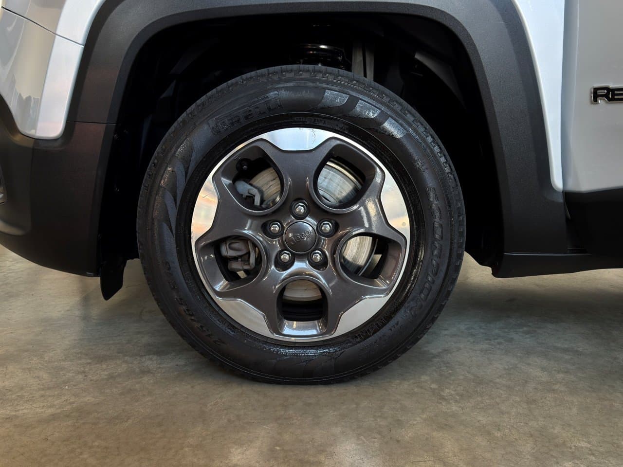 JEEP RENEGADE SPORT 1.8 MANUAL 2016 – foto 4